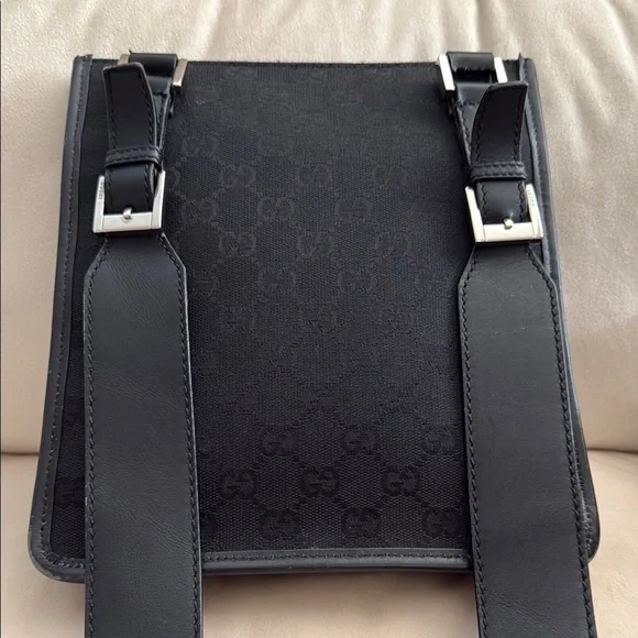 Gucci Messenger Bag made in Italy - Picture 5 of 13